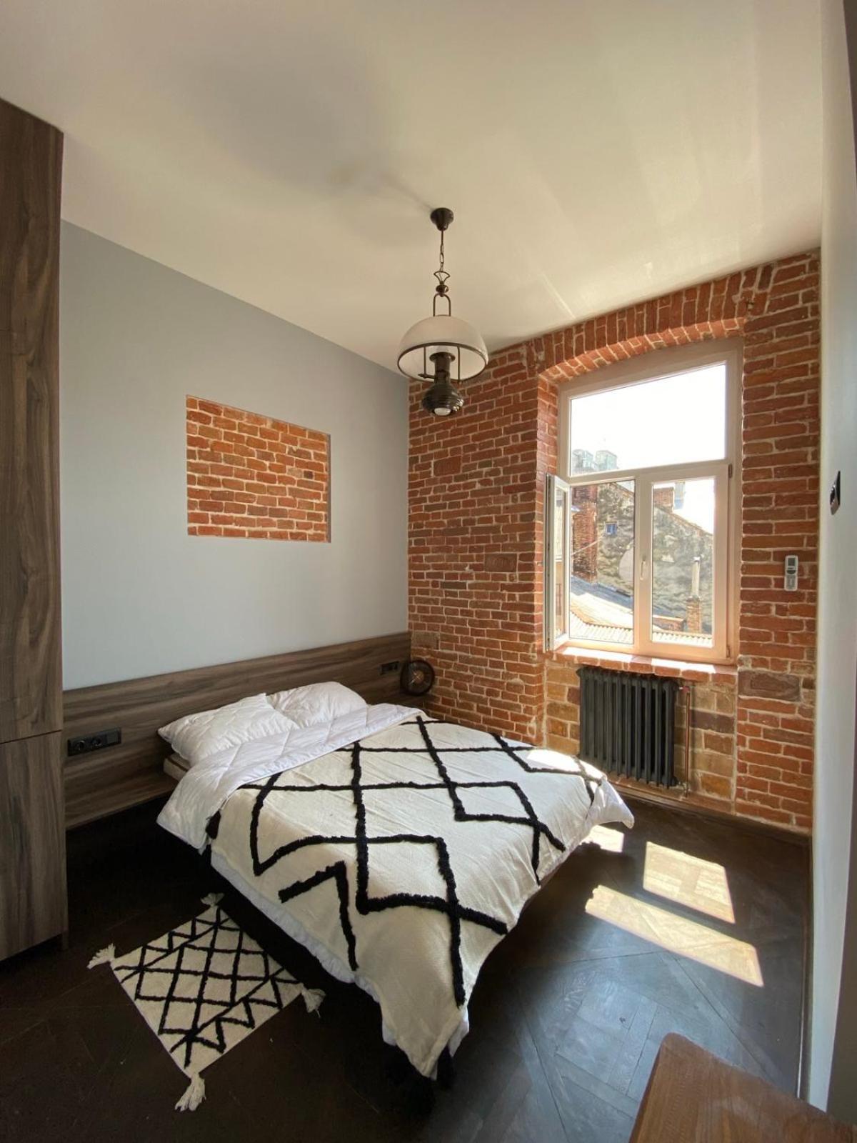 3 Bedrooms Apartment On Nasypna 3 Львов Экстерьер фото