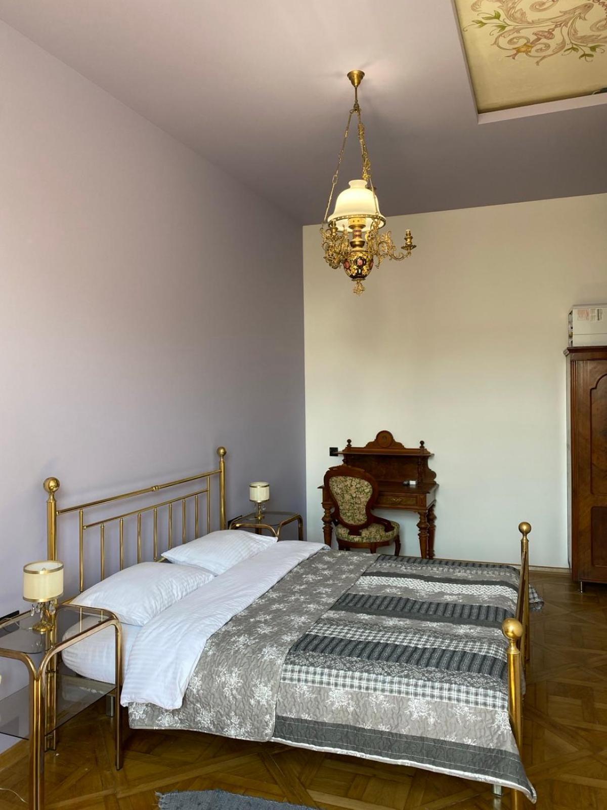 3 Bedrooms Apartment On Nasypna 3 Львов Экстерьер фото